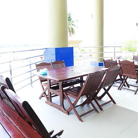 Apartamento de 40 m² con 1 habitación/es y 1 baño/s de uso privado, en Lumut Exterior foto