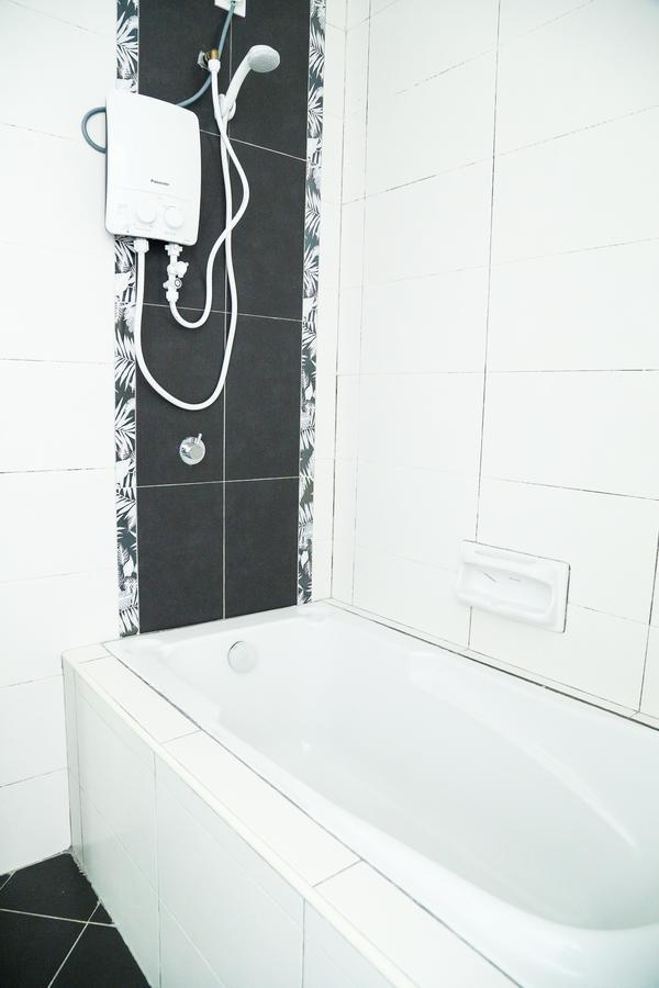Apartamento de 40 m² con 1 habitación/es y 1 baño/s de uso privado, en Lumut Exterior foto